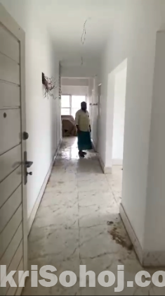 1500 sq ft commercial flat